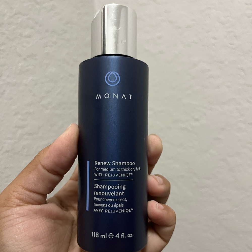 Monat- Renew Shamp00